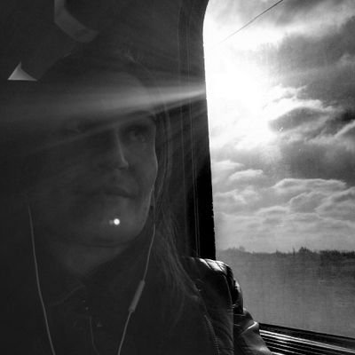 stef_lr17's profile picture. Chargée de communication à l agglo de La Rochelle. Curieuse, déterminée et bretonne ;-)