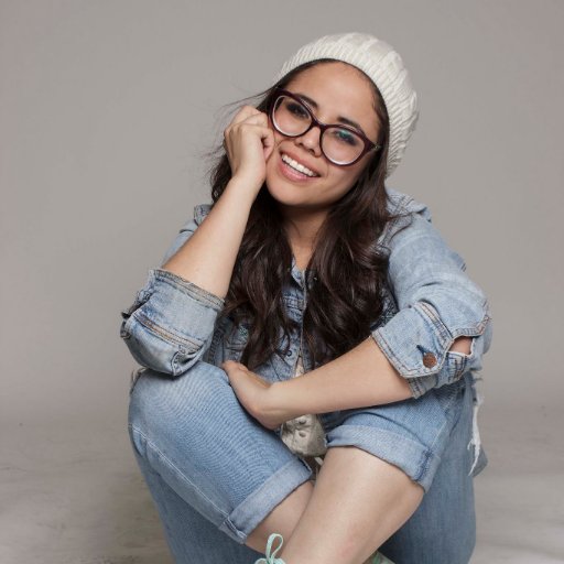 Modelo
Directora y productora de #dualfashionfilm
Estudiante de Diseño Multimedia
Reina Turismo Tlaxcala 2015
Dirección y creación de @mexicaniza_te