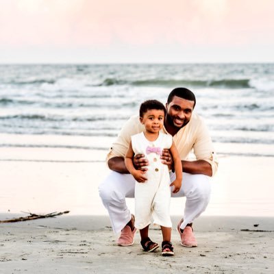 Quinton Ferrell Profile