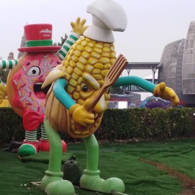 hometuithome's profile picture. 