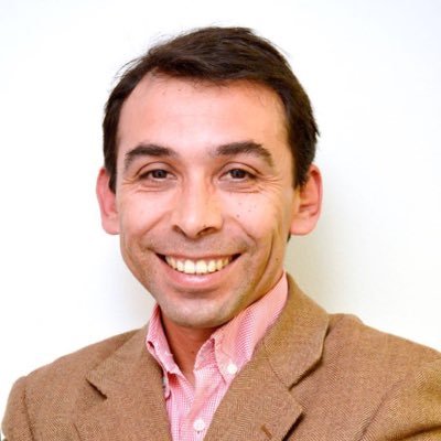 floresjuicaC's profile picture. Padre de 2 niños, hincha d la U, trabajolico, emprendedor❤️ Y✌️Father of 2boys, U football team, workaholic, Entrepreneur