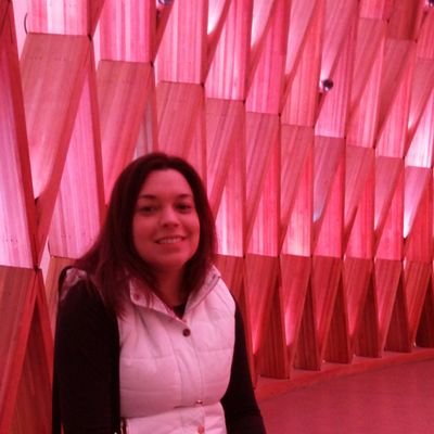 Bibliotecária
Doutoranda em Ciência da Informação
