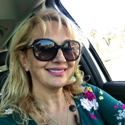 sarahnagora's profile picture. 