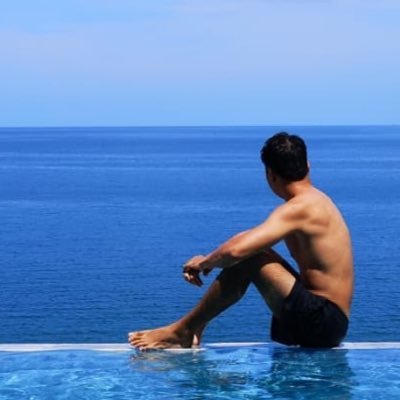 billionstheory's profile picture. Ñuhor līr gūrēnna | ᚾᛟt ᚨᛚᛚ ᚹᚺᛟ ᚹᚨᚾᛞᛖᚱᛊ ᚨᚱᛖ ᛚᛟᛊᛏ