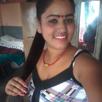 कसैलाई चिक़्न मन लागे मलाई cal गर्नू होला only girls like imo