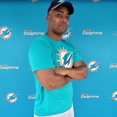 Miami Dolphins #FinsUp, #LGM, #ComingInHot #PhoenixSuns fan, love for movies, SciFi, MMA & TV..Lost, The Walking Dead, #GOT, #TheExpanse #F1 #LH44 #Britcedes