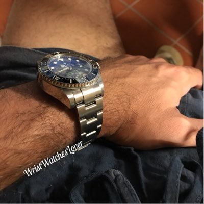 ADULT ONLY Wristwatches feticist. Write me a msg before to follow me, it’s better