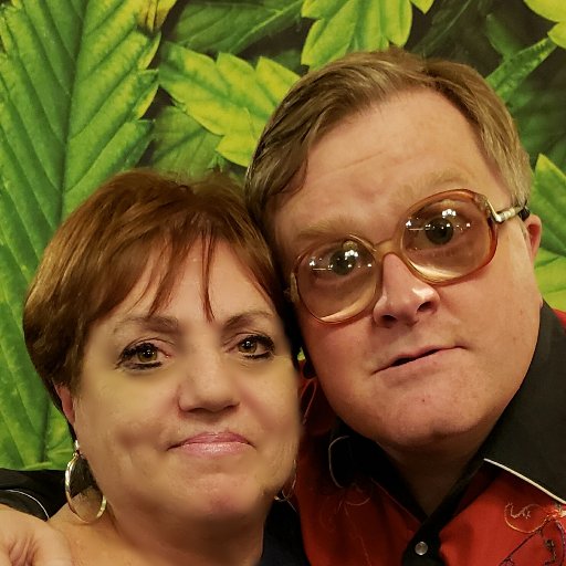 opmalt51's profile picture. TPB/Swearnet member  love Mike/Bubbles  Mccartney   animals  tulips  pro football