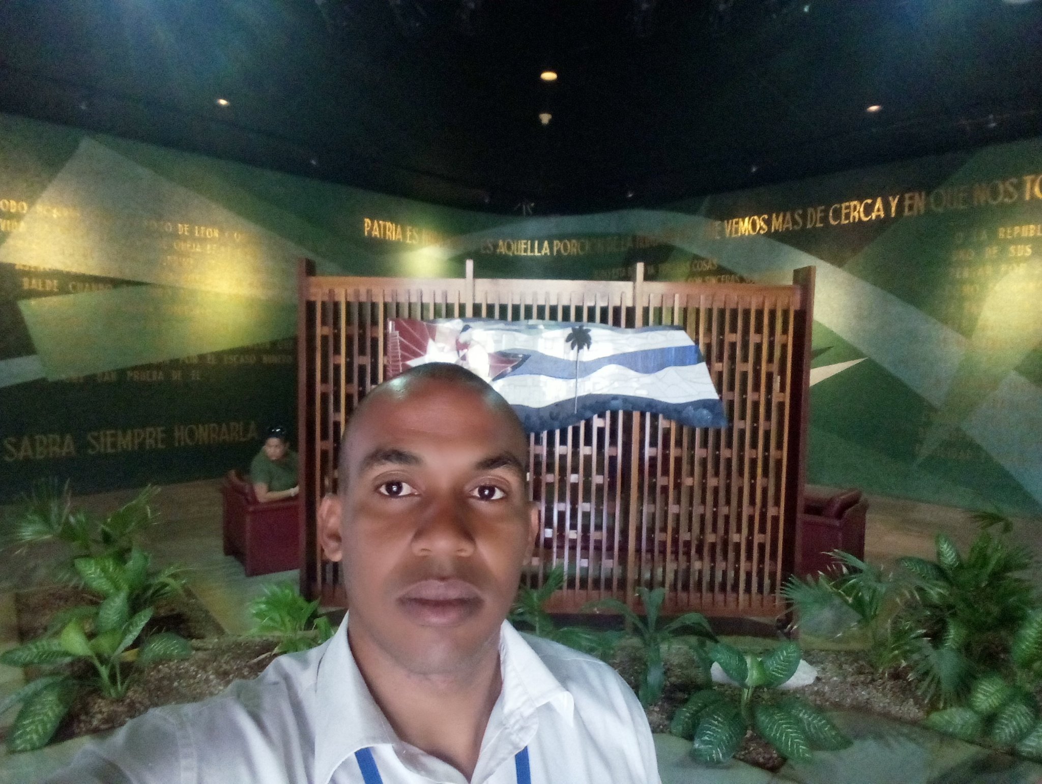 yoslierns's profile picture. Cubano, amante de la paz y la justicia. 
Jefe Dpto Operaciones de la Red
DTAR 
ETECSA