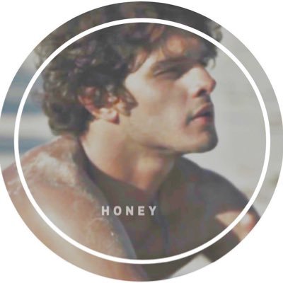 “ᴀʟʟ ᴏғ ᴀ sᴜᴅᴅᴇɴ ɪᴛ’s ɴᴏᴛ ɢʀᴀᴠɪᴛʏ ʜᴏʟᴅɪɴɢ ʏᴏᴜ ᴛᴏ ᴛʜᴇ ᴇᴀʀᴛʜ. ɪᴛ’s ʜᴇʀ.”