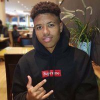 Aarön🎒 (@aaronrees9e) 's Twitter Profile
