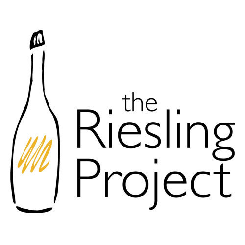 I'm an amateur wine lover who's out to learn more about Riesling. Weekly Riesling reviews + interviews and information.