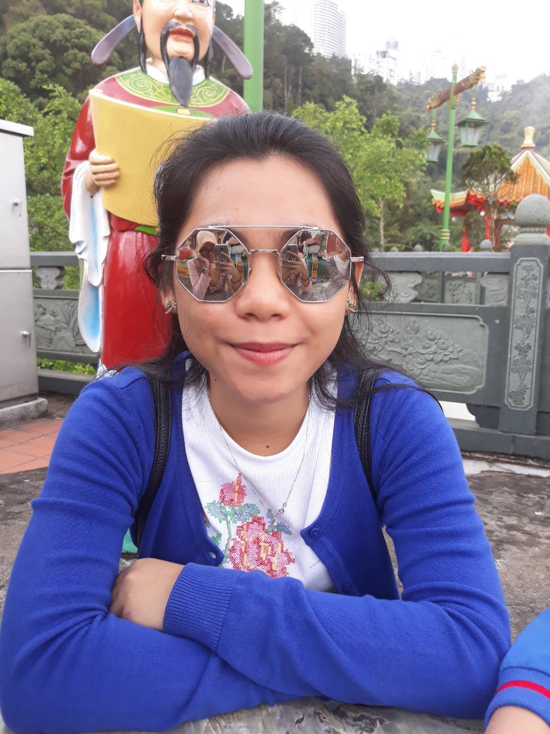 akanevieb's profile picture. The curious one ;-)