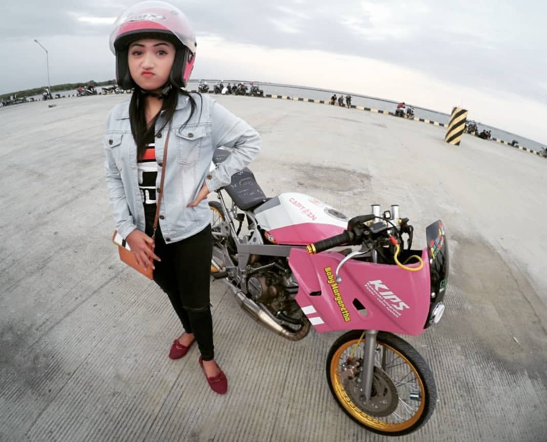 PonyoDino's profile picture. Confused