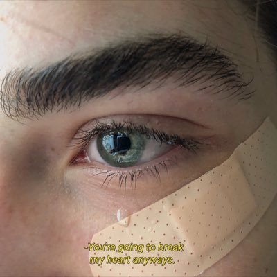 justrandom0505's profile picture. 