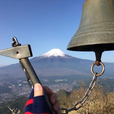 神奈川県在住( ^ω^ )丹沢、奥多摩中心に歩いています。毎年夏〜秋に百名山を少しずつ踏破中。アイコンは杓子山。ヘッダーは鳳凰からの富士山(๑˃̵ᴗ˂̵)