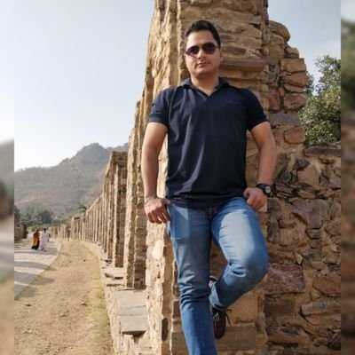 नेति नेति - शङ्कराचार्य |
निरभउ निर्वैर - गुरु नानक |
चार राम हैं जगत में - संत कबीर