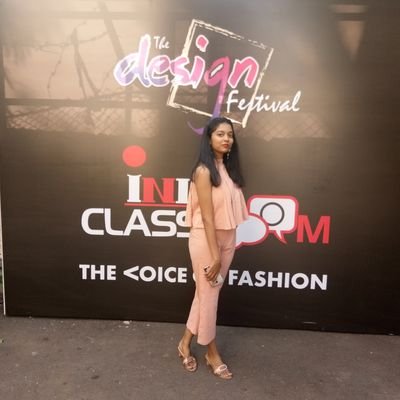 dogra_ruby's profile picture. Fashion student