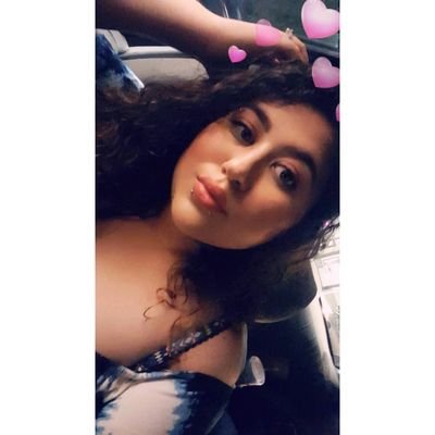 VikkiIsVikkixD's profile picture. Small Town, Big Dreams. 209. UCM '18. 24. 💋
