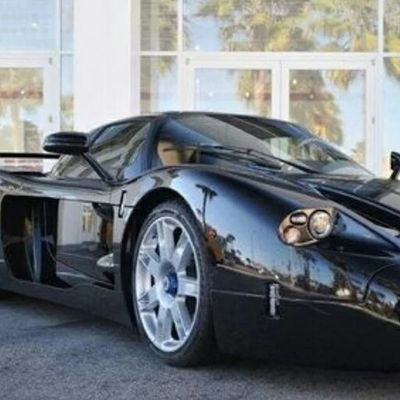 Alejand70583760's profile picture. 