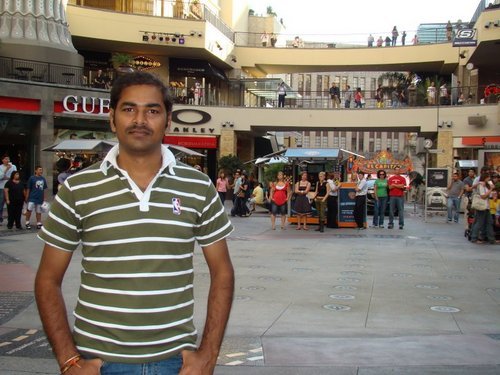 srinivrk's profile picture. 