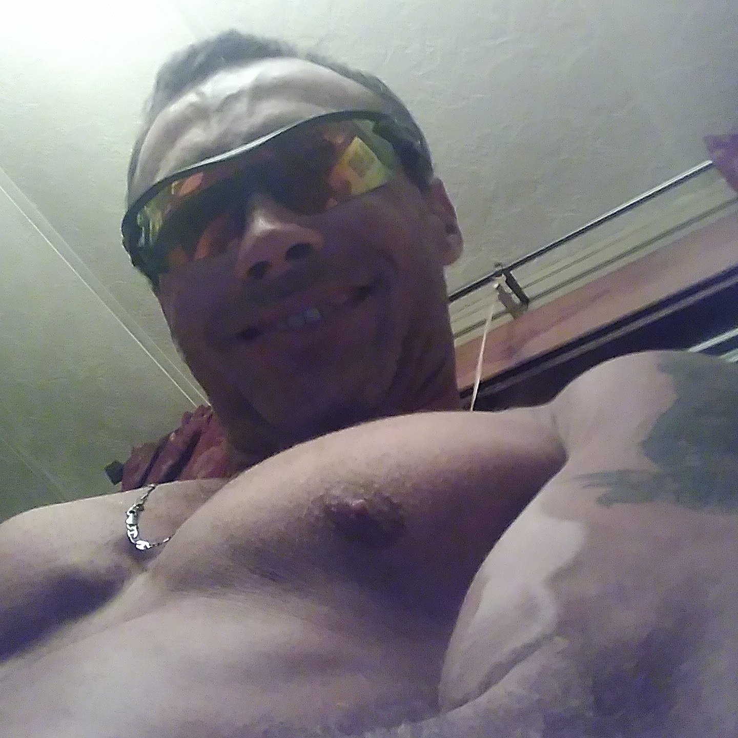 HembyBeau's profile picture. 😊 42 ,Single Male, No Kids .
And Work For A Living.