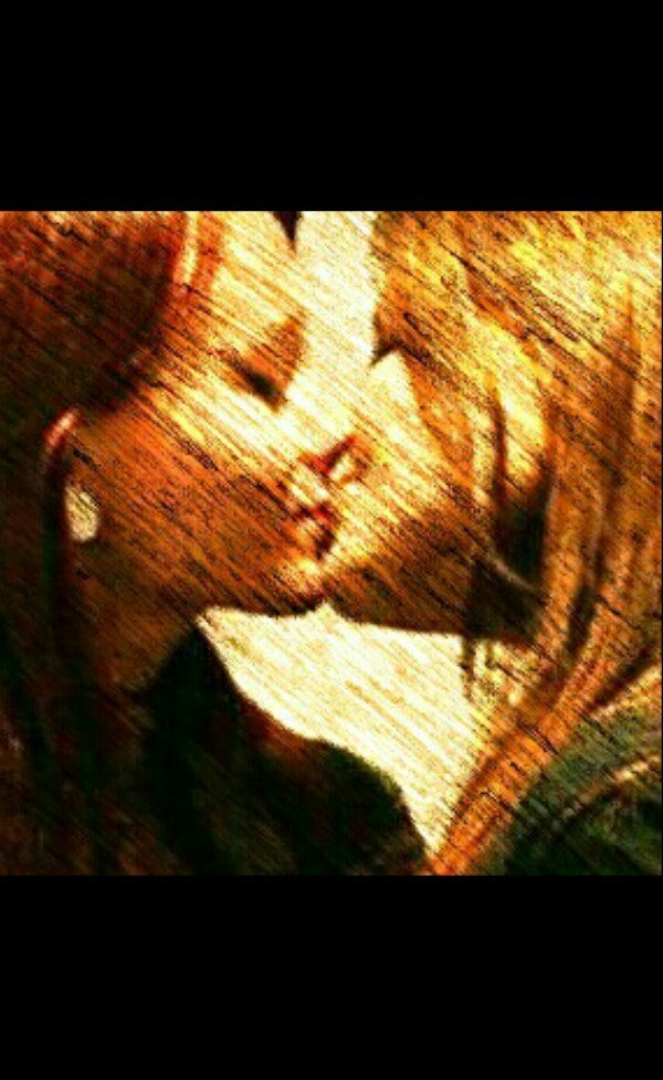 J'écris des romans erotiques bdsm mais soft. Amour, tendresse, domination, soumission, suspens, humour et aventure.