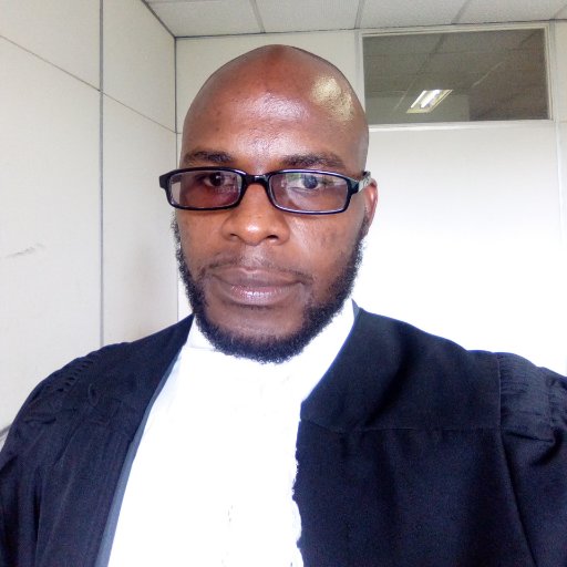 Legal Practitioner. An Arsenal Fan & Member of Black Rhinos FC (Zimbabwe). Proud Dad To Three (3) Beautiful Kids