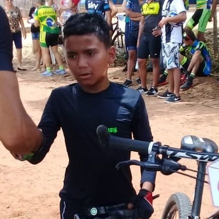 Gamer,YouTuber,Geek,Homem,Ciclista.