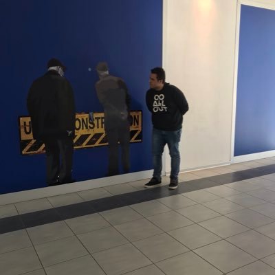Sono Mello e questo profilo pullula di cagate pazzesche