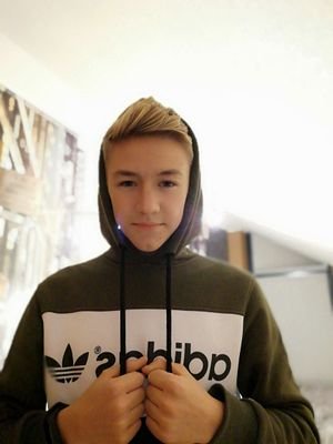 Orangejust3's profile picture. Technik YouTuber. Entertainer. E Sportler.