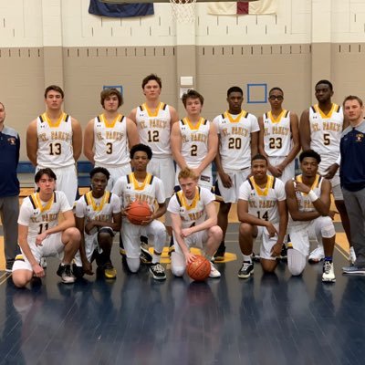 The official twitter of St. Paul's Basketball. MIAA Conference Champs '96 '97 '02 '10 '14 '17 #Together