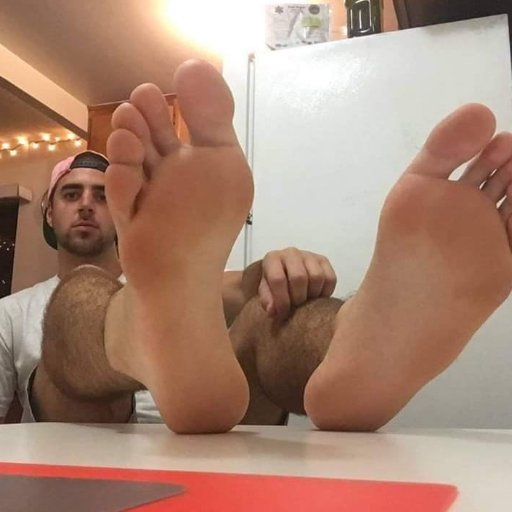 PiesMundo's profile picture. fetichismo de pies masculinos, para quienes aprecien esta belleza de pies en hombres y para los que no se atreven es lo mas sensual.