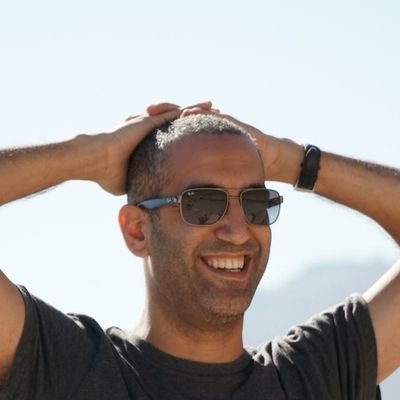 yuvsh's profile picture. 🥃🍕💚⚽🐰✈️💻