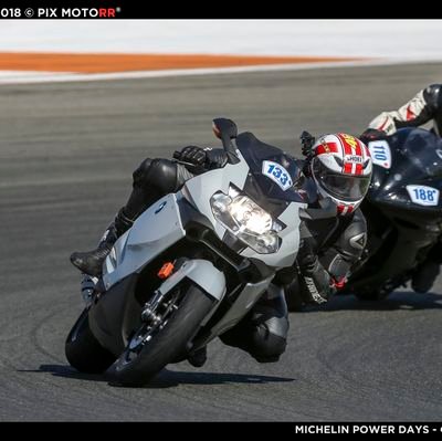 Empleado de Registro de La Propiedad - amante de las motos y los buenos amigos