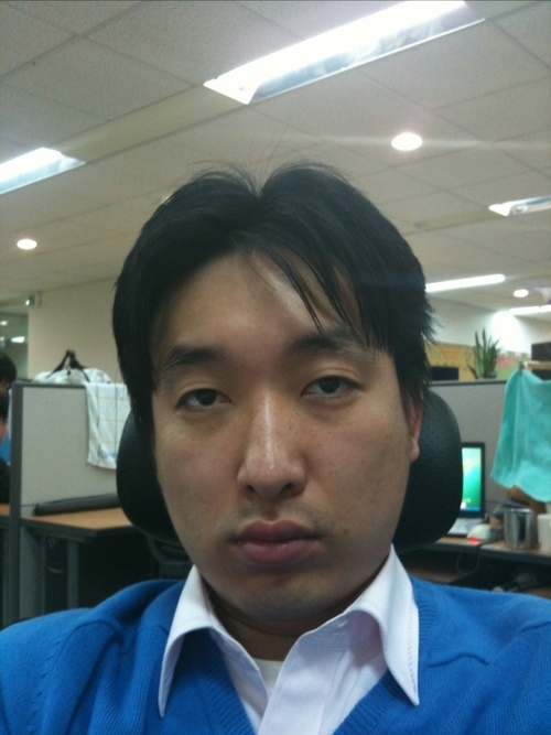 내 행복을 위해 남을 짓밟는 사람이 되지 말자. 불평불만이 나오기 전에 나부터 실천하자. 남탓을 하기 전에 나라는 존재를 되돌아 보자. 세상은 불공평한거 같지만, 불평만하고 실천하지 않는 자들로 인하여, 부정을 저지르는 자들은 더욱 풍요롭게 살아간다!
