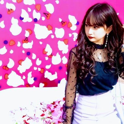 misax888's profile picture. 現状を変えたくてあてもなく脱OL/フラフラしているうちに人生逆転/これから人生進めていくために頑張るよ💗