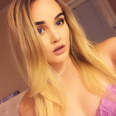 I'm not bad, I'm just drawn that way. 21 yr old cam model from MyFreeCams.  I love helping people and making everyone happy! Skype: Karmenluvsu 18+