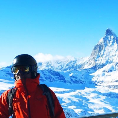 stratnologist's profile picture. Work = strategy + tech + creative. 
Play = 🏏+ 🏂. 
Views my own.