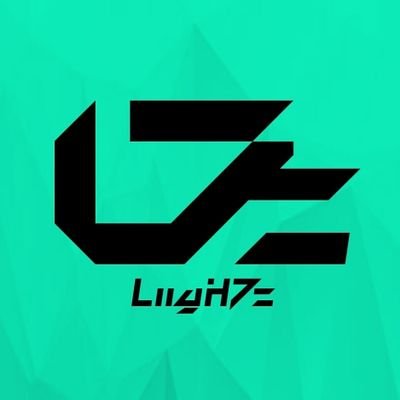 Small Youtuber | Trophy Hunter | Gfx and (virtual) Photography | Motorsport | Memes and broken dreams