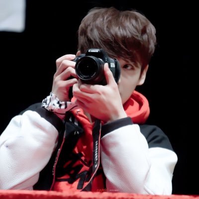 neverletgobyjk's profile picture. jungkook