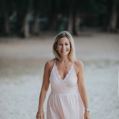 louiseperrywed's profile picture. Award winning international wedding planner, wife and mum of 2 girls. A lover of handbags, coffee and football #ynwa