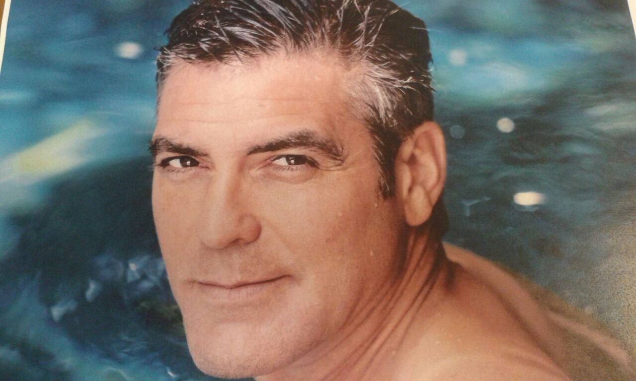 hugo_buff's profile picture. A real person. An actual person.