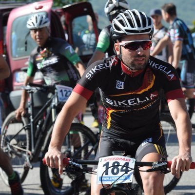 🚴♂️Atleta Mountain Bike FCI+Operating Room Nurse 💼 È strano;correvo in bici per procurarmi da vivere. Ora voglio soltanto vivere per correre in bici🏆
