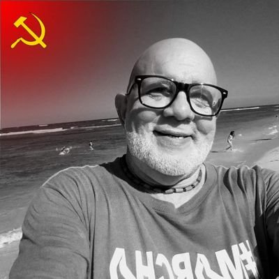 Partidario de la Teoría Marxista Leninista! Lucho por un país más justo!!! Retomemos el sueño de Los Trinitarios!!! !!!Lic. en Antropología!!!!