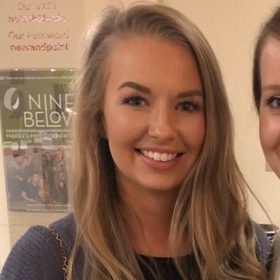 Courtneyyde's profile picture. 