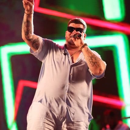 Ilovepagodes1's profile picture. Sigam a página