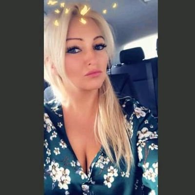 je suis une femme respectueuse fidel honnete celibataire avec un enfant de 10 ans...et je suis a la recherche d'un homme pareil merci ❤❤❤