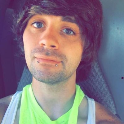 Nate/Titan 30yrs old. Electrician/Streamer. Sponsored by @TheRogueEnergy @esportlabs Discount code:TitanOptimus Business: TitanOptimus@yahoo.com