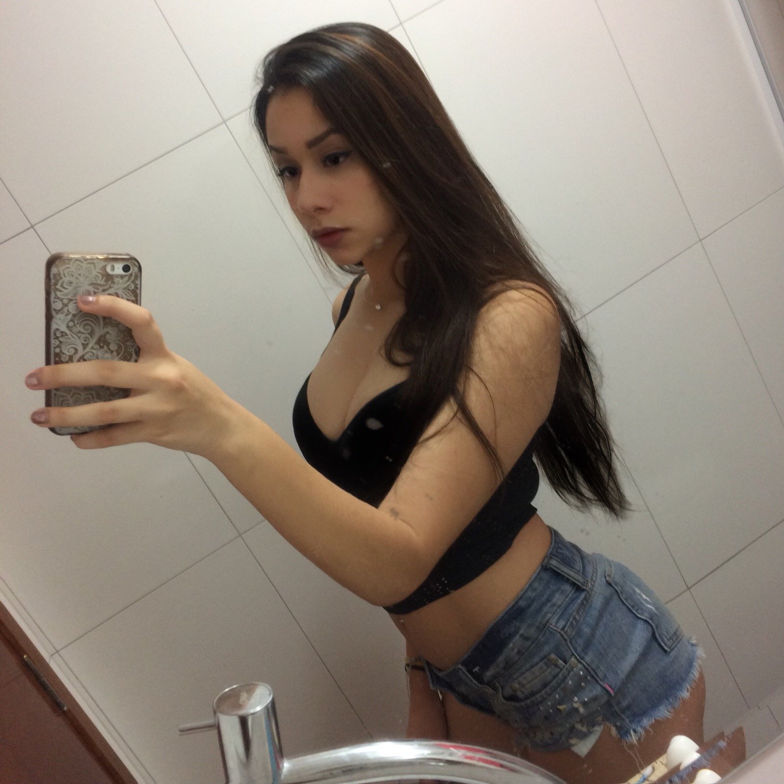 insta: samoraaes